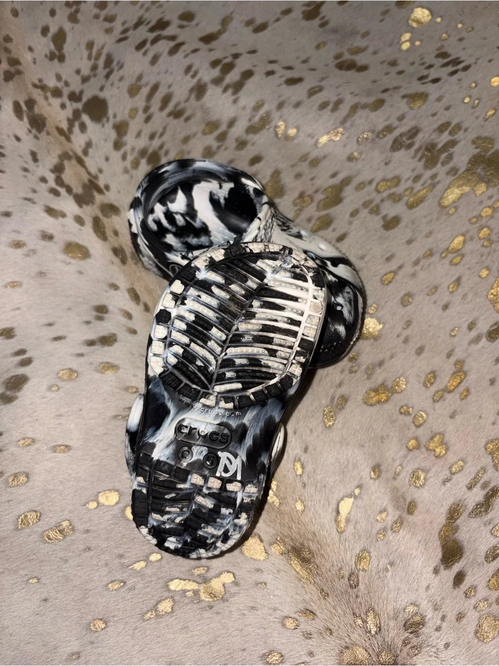 CROCS Kids Marble-Print Clog in Black and White